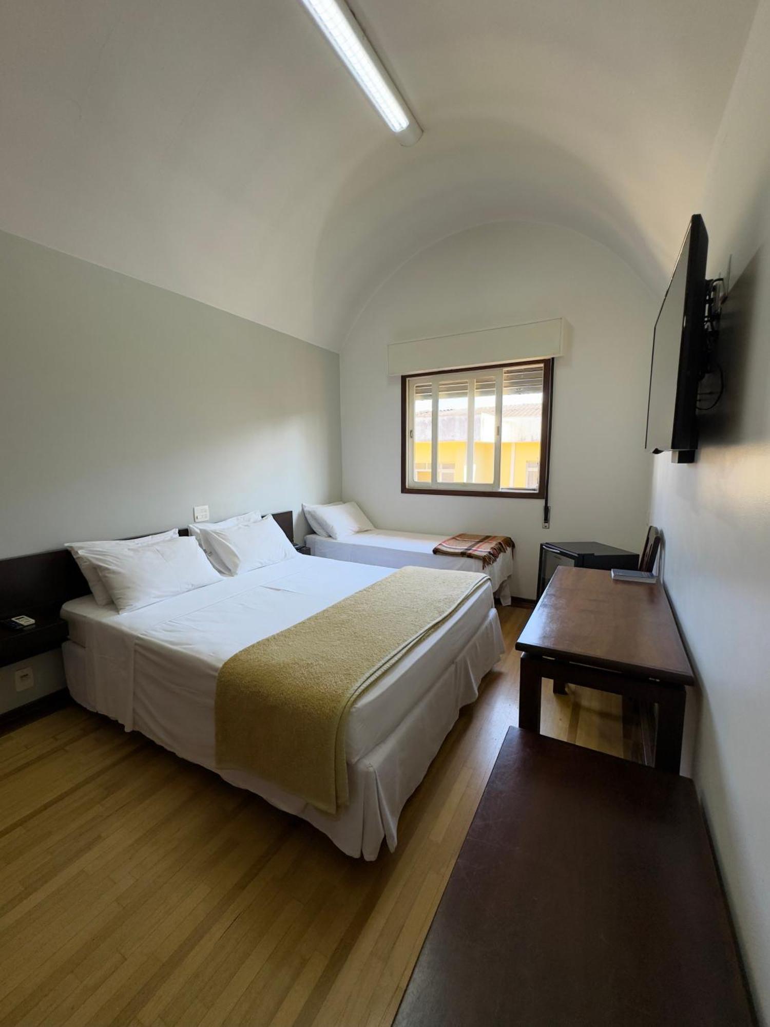Quarto Família